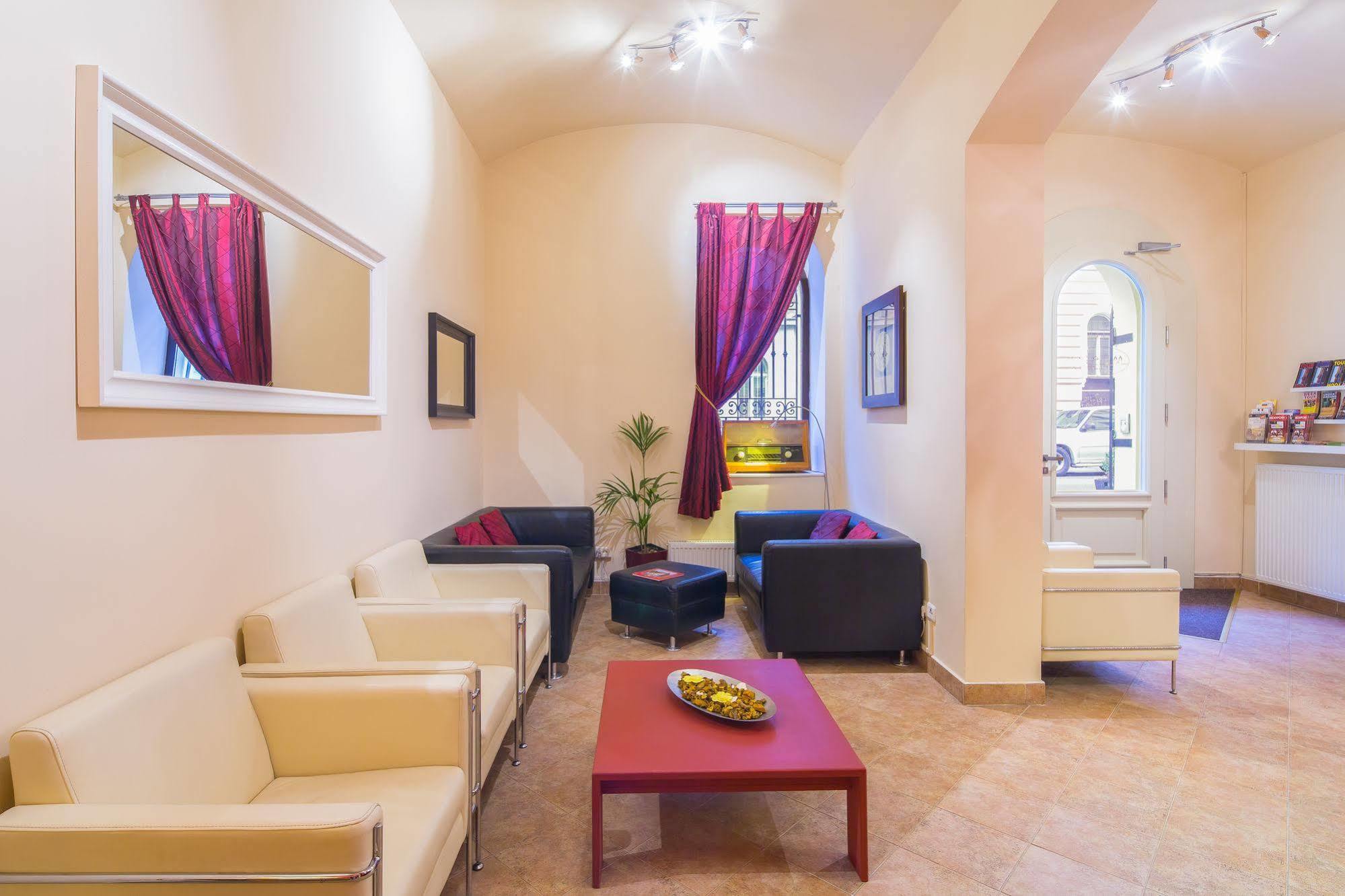 City Lounge Hotel براغ المظهر الخارجي الصورة