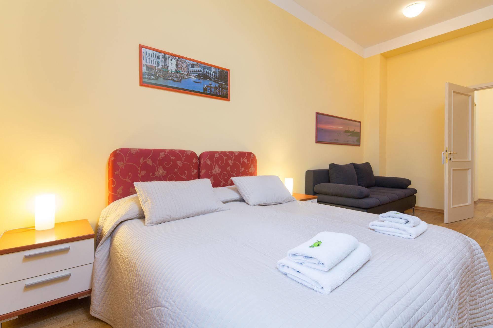 City Lounge Hotel براغ المظهر الخارجي الصورة
